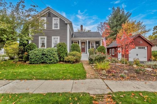 20 Auburn St, Chicopee, MA, 01013-3044 | Card Image