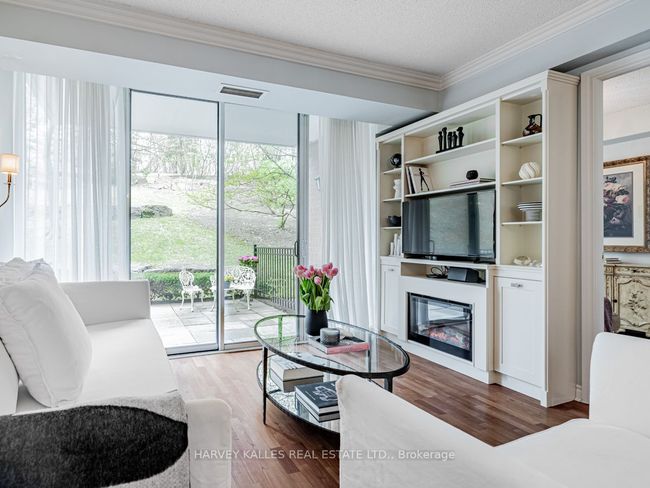 113 - 28 William Carson Cres, Condo with 2 bedrooms, 2 bathrooms and 1 parking in North York ON | Image 11