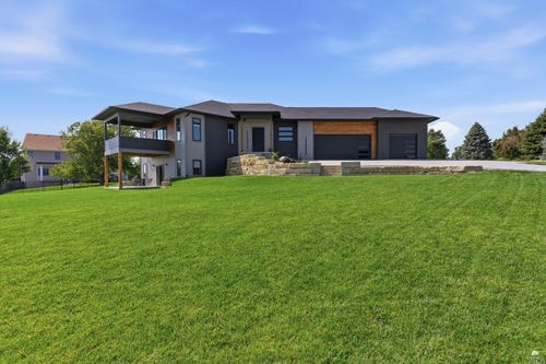 1104 Mill Knoll Terrace, Manhattan, KS, 66503 | Card Image