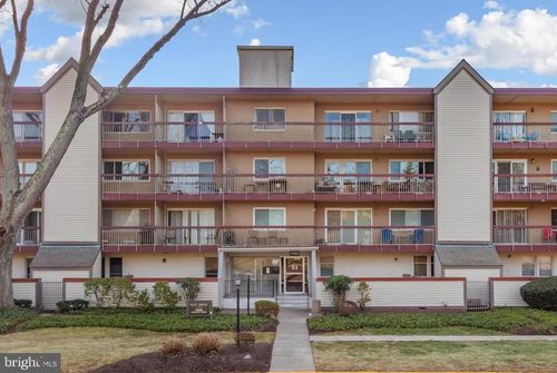 n402-7400 Lakeview Dr, BETHESDA, MD, 20817-6456 | Card Image