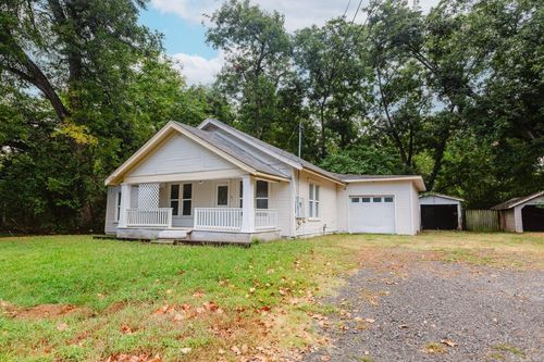 106 E Georgia St, Beebe, AR, 72012-3330 | Card Image