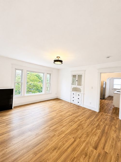 2-1085 Sumner Ave, Springfield, MA, 01118-2151 | Card Image