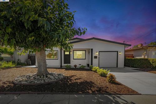 581 Kirk Ave, Sunnyvale, CA, 94085-3650 | Card Image