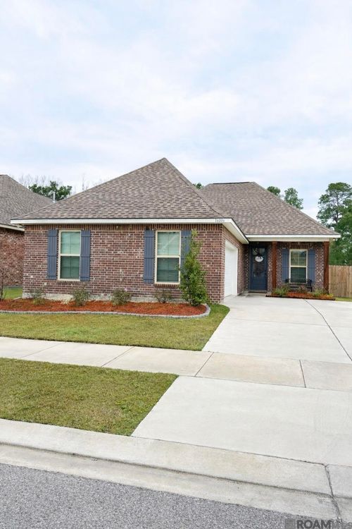 16006 Knoll Creek Ave, Baton Rouge, LA, 70817-1671 | Card Image