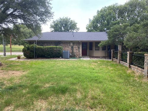 2815 Fm 3092, Gainesville, TX, 76240-0424 | Card Image