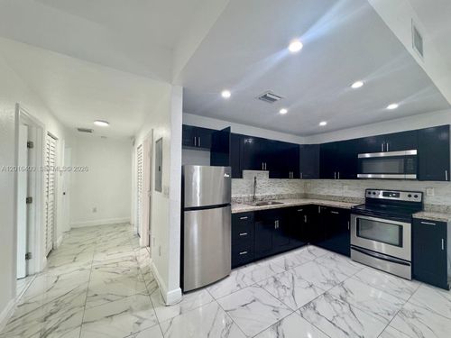na-7703 Nw 3rd Ave, Miami, FL, 33150-2909 | Card Image