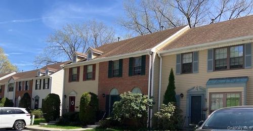35 Poplar Cir, Peekskill, NY, 10566-4124 | Card Image