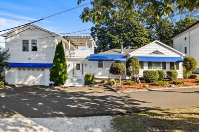 Front of the house with 2 car garage. | Image 3