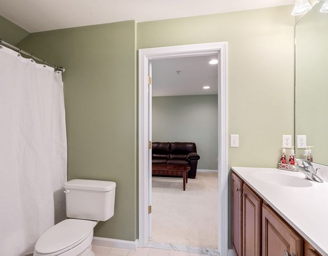 82 - 82 Buttercup Ln, Condo with 2 bedrooms, 3 bathrooms and 2 parking in South Grafton MA | Image 26