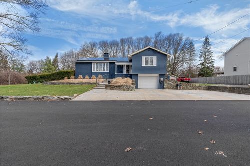 77 Woodlawn Ave, North Providence, RI, 02904-3710 | Card Image