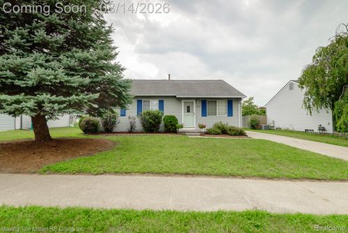 16222 Hillsbriar Dr, Romulus, MI, 48174-2981 | Card Image