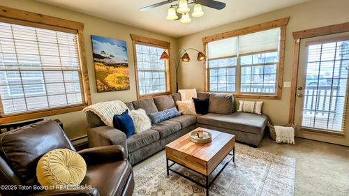 unit-19-715 Moraine Ct, Driggs, ID, 83422-5240 | Card Image