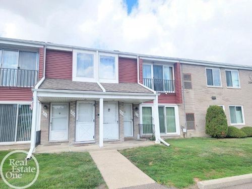 203 Sunset Ln, Saint Clair Shores, MI, 48082-1241 | Card Image