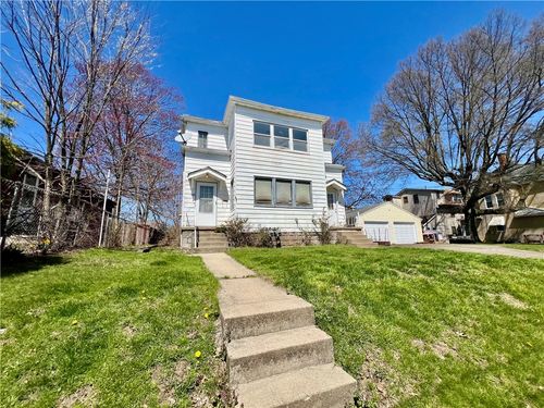 225 E Garfield Ave, New Castle, PA, 16105-2539 | Card Image