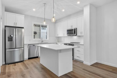 203-1750 Rangeview Dr Se, Calgary, AB, T3S0X3 | Card Image