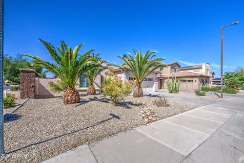 15694 W Mackenzie Dr, Goodyear, AZ, 85395-7781 | Card Image