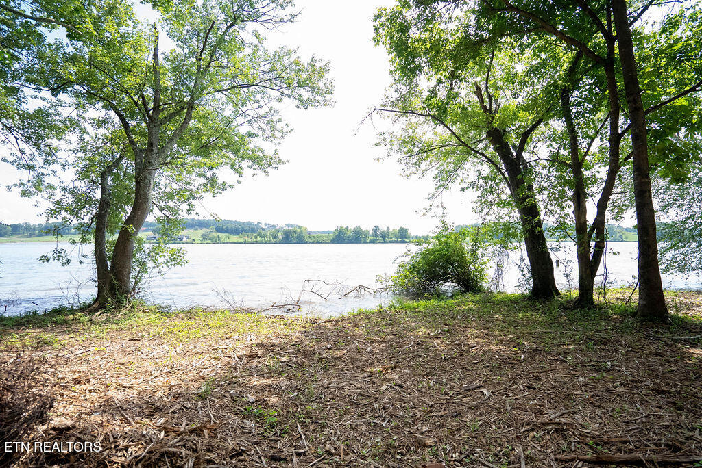 Land in Loudon 2