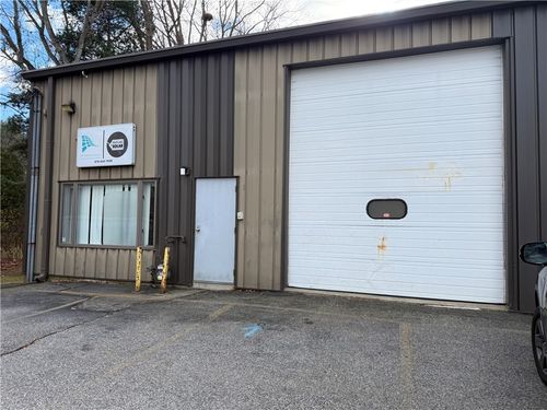 12-1010 Tiogue Ave, Coventry, RI, 02816-6169 | Card Image