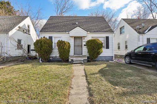 8620 Fielding St, Detroit, MI, 48228-2852 | Card Image