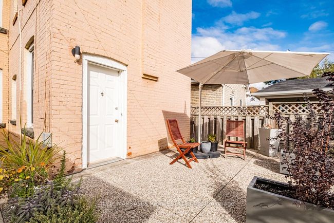 72 Oak Ave, House other with 3 bedrooms, 1 bathrooms and 1 parking in Hamilton ON | Image 39