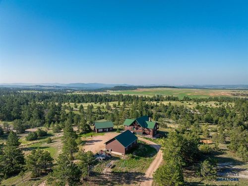 11431 Wrangler Rd, Custer, SD, 57730-8178 | Card Image