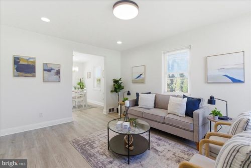 40 Hillvale Rd, BALTIMORE, MD, 21229-2830 | Card Image