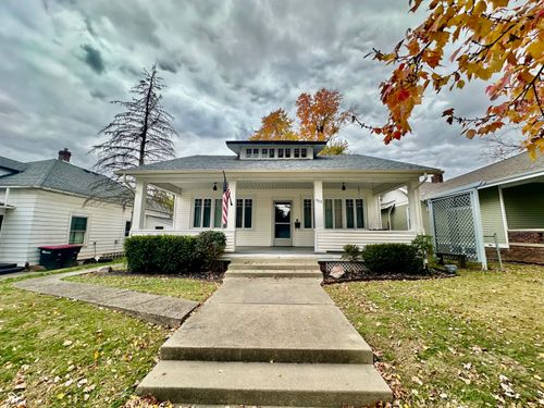 703 E Jackson St, Attica, IN, 47918-1916 | Card Image