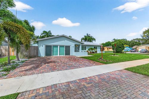6847 Nw 27th Way, Fort Lauderdale, FL, 33309-1356 | Card Image