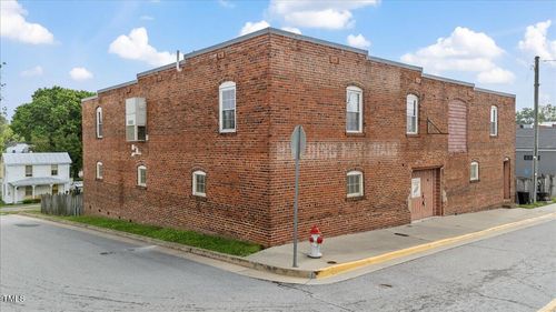 306 W Main St, South Hill, VA, 23970-2507 | Card Image