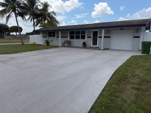 na-1000 N 76th Terrace, Pembroke Pines, FL, 33024 | Card Image
