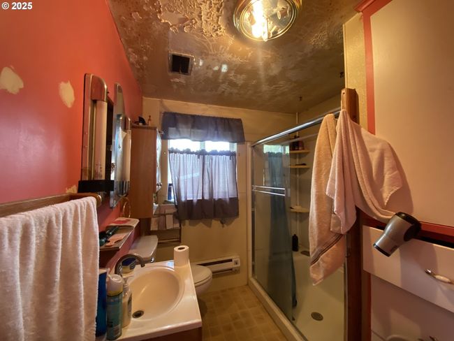 35001 Seavey Loop Rd, House other with 2 bedrooms, 1 bathrooms and null parking in Eugene OR | Image 10
