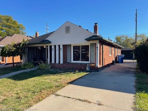 7272 Nightingale St, Dearborn Heights, MI, 48127-1719 | Card Image