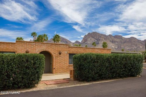 3 W Roma Dr, Oro Valley, AZ, 85737-7667 | Card Image