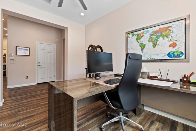 08-Office | Image 7
