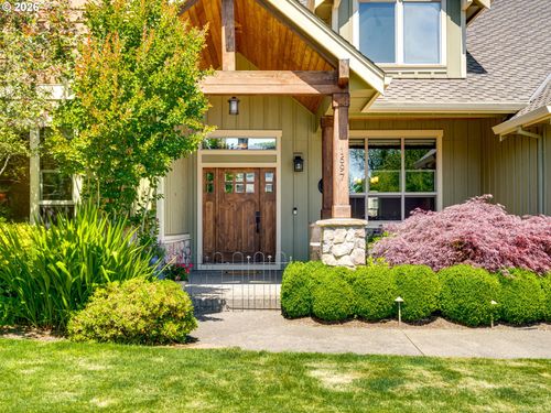 1697 Nw Emerson Ct, McMinnville, OR, 97128-5920 | Card Image