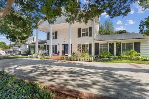 1525 Garden St, Redlands, CA, 92373 | Card Image