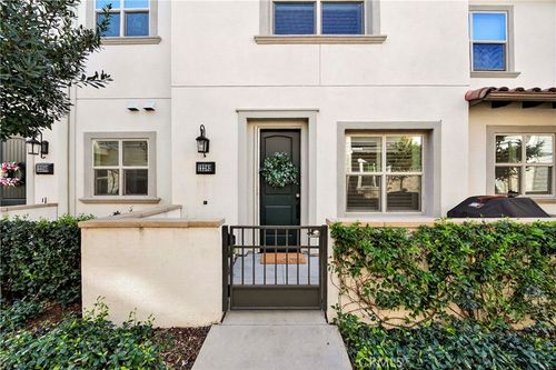 12282 Blue Sky Ct, Whittier, CA, 90602-1085 | Card Image