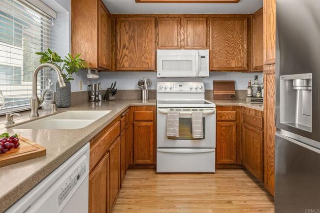 1415 Summit Dr, Condo with 2 bedrooms, 2 bathrooms and 2 parking in Chula Vista CA | Image 10