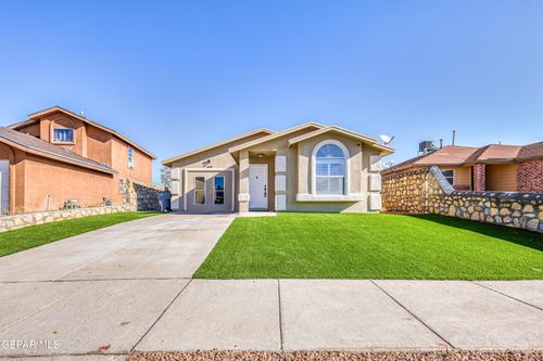 14141 Tierra Halcon Dr, El Paso, TX, 79938-5320 | Card Image