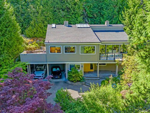 4623 Caulfeild Dr, West Vancouver, BC, V7W1E9 | Card Image