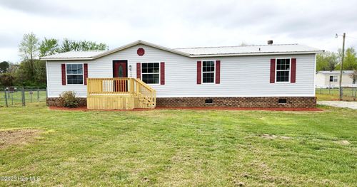 8126 Tedder Rd, Lucama, NC, 27851-9157 | Card Image