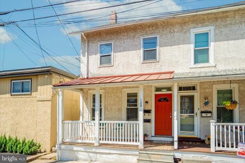 128 Adams St, ROYERSFORD, PA, 19468-2213 | Card Image