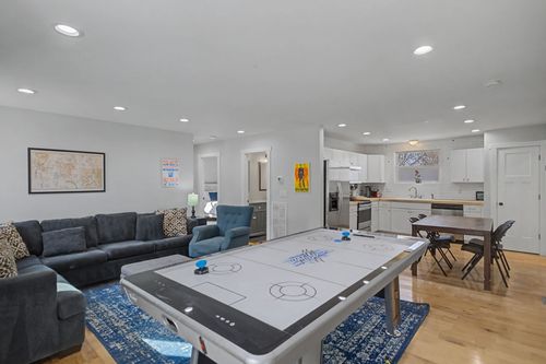 717 Liberty Pike, Franklin, TN, 37064-2946 | Card Image