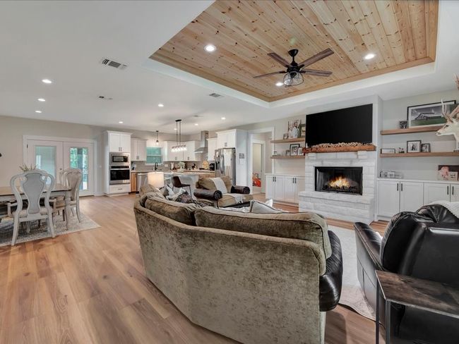 467 S Fm 1194, House other with 3 bedrooms, 2 bathrooms and null parking in Lufkin TX | Image 4