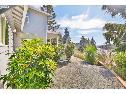 311 Council Hill Rd, Lakeside, OR, 97449-9648 | Card Image
