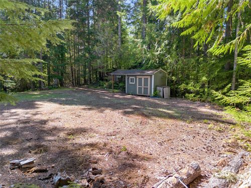 100 N Deer Ln W, Hoodsport, WA, 98548-9575 | Card Image