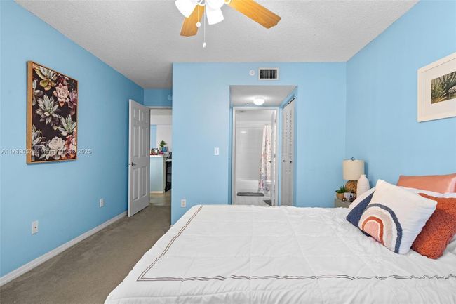 APT-107 - 2600 S University Dr, Condo with 2 bedrooms, 2 bathrooms and null parking in Davie FL | Image 16