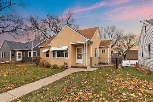 829 3rd Avenue S, South Saint Paul, MN, 55075 | Card Image