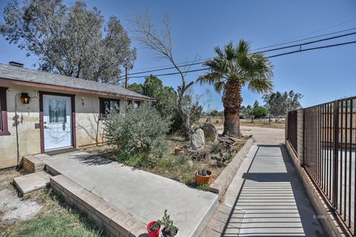 1500 N Everett, Ridgecrest, CA, 93555 | Card Image