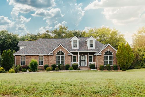 878 Countrywood Dr, Adams, TN, 37010-8959 | Card Image